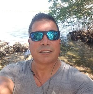 Meet your Posher, Roberto